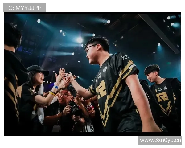 英雄联盟战术解析：揭示RNG战队的控制与战略布局之道